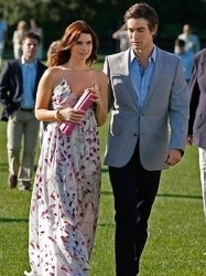 Bree et Nate au match des Van der Bilt